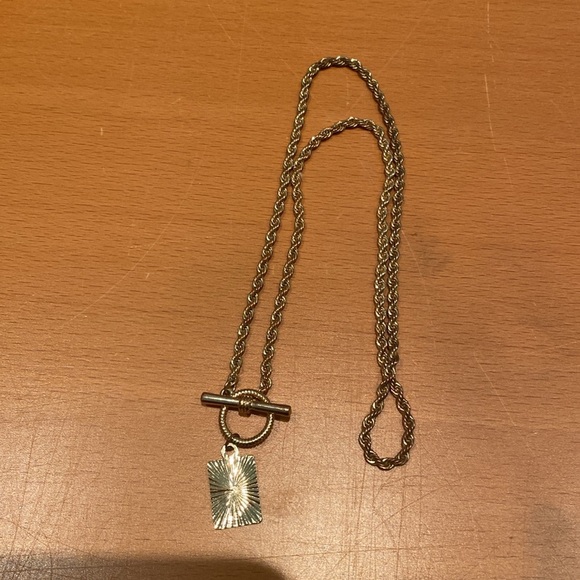 Simons Pendant Necklace - Picture 5 of 8